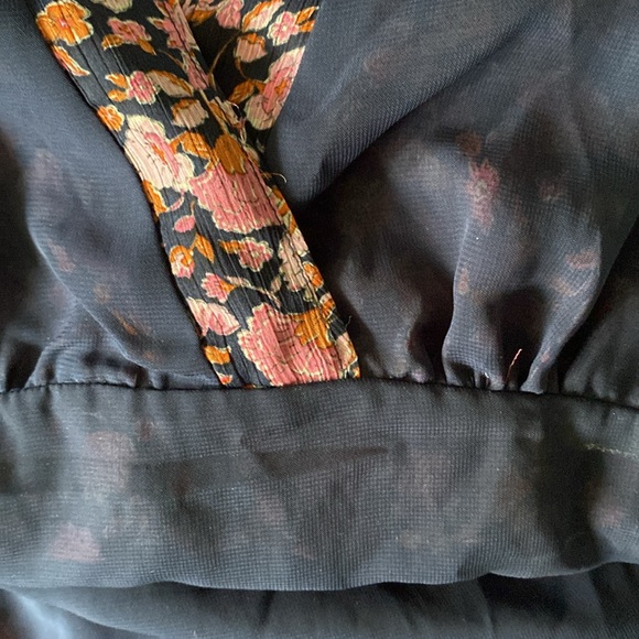 Floral Long Sleeve Dress - Picture 9 of 9